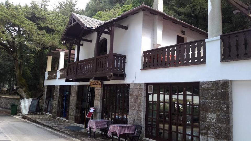 Elafos Hotel Salakos Exterior photo